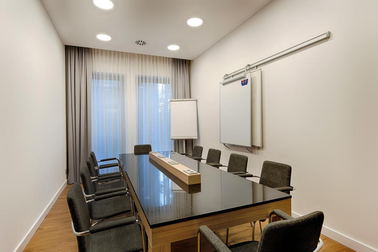 Premier Frankfurt Westend Hotel